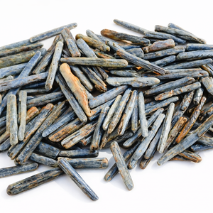 Tranche de Kyanite Bleue Naturelle Faite à la Main, Pierre Brute pour Reiki, Méditation, Guérison Énergétique, Décoration, Vente en Gros - Product Image 1