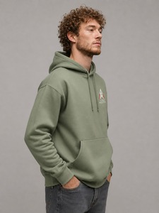 เสื้อฮู้ดผู้ชาย Aliroz Industry สีเขียวมะกอกล้วน ผ้าฝ้ายเฟรนช์เทอร์รี่ สวมใส่สบายๆ ในฤดูใบไม้ร่วง ดีไซน์กระเป๋าโลโก้ด้านหน้า - Product Image 3