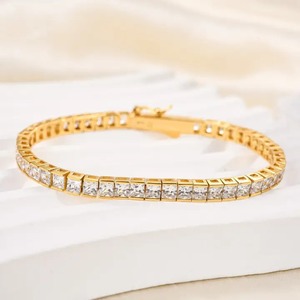 Bracelet tennis en moissanite 925, coupe radiant, pierre blanche simple et romantique, pour femme, certifié IGI, clarté VVS, plaqué or, 160 mm - Product Image 1