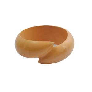 กำไลข้อมือไม้ทำมือ Boyce Kiss Curl ทำจากไม้ซิสโซออร์แกนิกและไม้สักผสมหญ้าฝรั่น สีน้ำตาลธรรมชาติ เหลือง เขียว ดำเคลือบเงา - Product Image 4