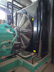 เครื่องกำเนิดไฟฟ้าดีเซลแบบพกพา เงียบ รุ่น QSK 60-G4 250 KVA 415V 50/60Hz สำหรับเครื่องยนต์ - Product Image 2