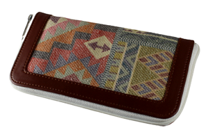 Bolso de mano personalizado, hecho a mano y cosido, con múltiples bolsillos, elaborado con algodón Dhurry/Kelim tejido a mano e impreso. - Product Image 2