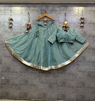 Ensemble Chaniya Choli en tissu de soie de qualité supérieure avec broderie de sequins et doublure épaisse, tenue ethnique festive pour le Navratri