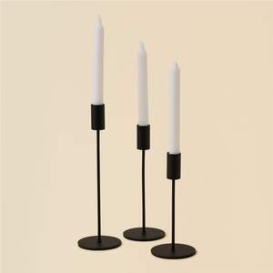 Elegante Portavelas de Metal con Acabado Mate en Latón, Estilo Moderno de Mediados de Siglo, Juego de Candelabros Cónicos, Adorno de Mesa para Sala de Estar - Product Image 4