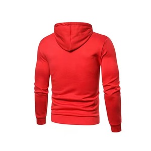 เสื้อฮู้ดดี้ผู้ชายแบบต่อผ้า แขนเสื้อแบบต่อผ้า สีตัดกัน เสื้อฮู้ดดี้แบบสวมหัว OEM เสื้อฮู้ดดี้ผู้ชายแบบสั่งทำพิเศษ ขายส่งเสื้อฮู้ดดี้แบบต่อผ้า สีตัดกัน - Product Image 2