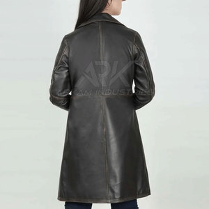 Elegante abrigo de cuero casual para mujer con tacto suave y forma cómoda para looks modernos. - Product Image 5
