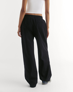 Pantalon de sport évasé pour femme, taille haute, idéal pour la gym, le yoga et la course à pied, qualité supérieure, tissu doux et respirant - Product Image 2