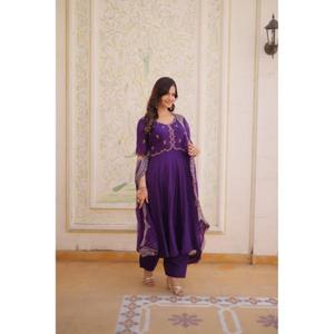 PREMIUM DESIGNER READYMADE KURTI-PANT-DUPATTA COLLECTIONS 2026 KURTI FABRICS & WORK Mul Chanderi with <b>Beads</b> - Product Image 1