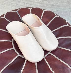 รองเท้าหนังโมร็อกโกทำมือ ดีไซน์โมร็อกโก สวมใส่สบายสำหรับในบ้าน - Product Image 3