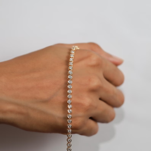 Pulsera de tenis de oro macizo de 14K con diamantes de corte redondo cultivados en laboratorio para mujer, pulsera de boda de oro macizo delicada, elegante regalo de joyería - Product Image 1