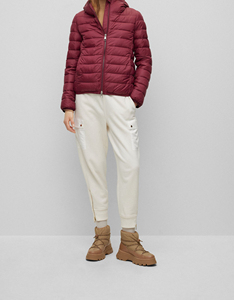 Veste matelassée à capuche à manches longues pour femme, style hiver, fabrication OEM de haute qualité, respirante, en coton confortable - Product Image 3