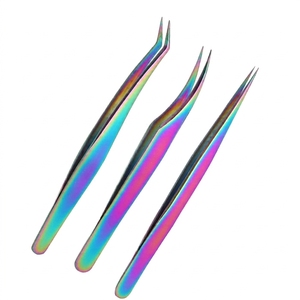 Pince à cils personnalisée bordeaux, outil professionnel de précision pour extensions de cils, avec étui de protection pour usage en salon - Product Image 5