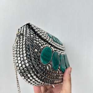 Excellente pochette en pierre Design de luxe Sacs faits à la main Argent Soirée Designer Prêt à expédier Sa Résine Laiton Mosaïque avec Métal Par FWE - Product Image 1