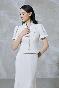 Falda de mujer vietnamita, lisa, de cintura alta, hasta la rodilla, estilo vintage/elegante/de oficina EMELIA - Conjunto de blusa con volantes y falda de sirena KS42 - Product Image 4