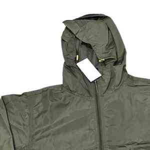 Chaquetas y Trajes Impermeables y Antiarrugas de Primera Calidad, Personalizables y de Alta Gama, en Tendencia - Product Image 3