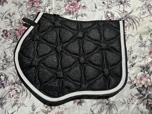 Almohadillas de silla de montar con purpurina Brand Zone, tela para silla de montar OEM/ODM, equipo ecuestre, artículos para equitación, proveedores mayoristas con MOQ bajo - Product Image 1
