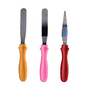 Ensemble de 3 spatules et couteaux à glaçage angulaires en acier inoxydable pour la décoration de gâteaux – Outils de pâtisserie durables et réutilisables - Product Image 3