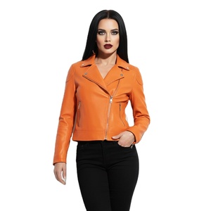 Veste de moto en cuir orange pour femmes, approvisionnement en vrac personnalisé, veste de motard en cuir véritable, mode quotidienne, style streetwear pour femmes - Product Image 1