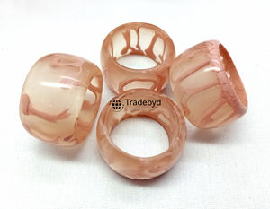 Anneau de serviette élégant et classique en résine, écologique, durable, de luxe, fait main, pour la décoration de table, accessoires pour hôtels et mariages - Product Image 4