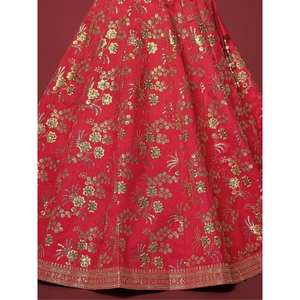 Séduisante soie brodée rouge traditionnelle Lehenga Choli avec chemisier - Product Image 1