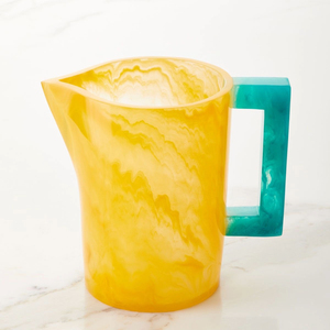 Jarra de agua de turquesa marmoleada con asa cuadrada, apta para lavavajillas, para servir en la cocina, para fiestas en casa. - Product Image 1