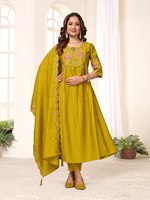 Ensemble Anarkali Kurta Pantalon Dupatta en Soie Viscose de Designer |   Tenue de soirée richement brodée |   Fabricant de vêtements B2B