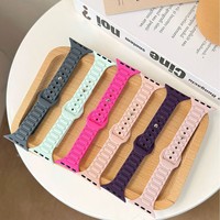 BEEFLYPOWER Bracelet de rechange sportif en silicone à trois maillons fins pour Apple Watch Series 12 11 46mm Hommes Femmes