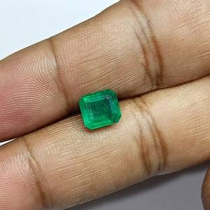 Esmeralda Octogonal Verde de 2.20 Quilates de Zambia, Gema Suelta - Product Image 1