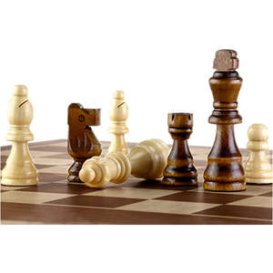 Juego de Ajedrez de Madera Plegable Portátil con Almacenamiento Interno Magnético 2 en 1, Juego de Mesa Clásico Hecho a Mano, Regalo de Ajedrez Internacional - Product Image 5