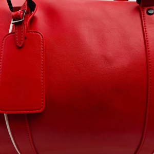 MOQ 50 Custom Red PU Weekend Carry <b>Bag</b> Gym Sports <b>Overnight</b> Duffle <b>Bag</b> Support Logo Customization - Product Image 2