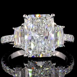Bague de fiançailles vintage à trois pierres en diamant de laboratoire taille radiant, diamants latéraux certifiés IGI, or 10K 14K 18K, argent 925 935 - Product Image 2