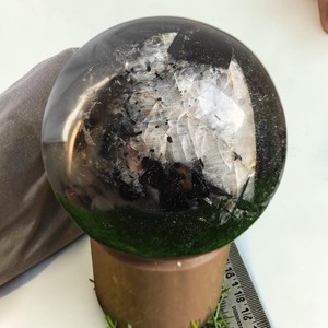 Esfera de Turmalina Negra al por Mayor – Bola de Cristal de Alta Calidad para Sanación, Conexión con la Tierra y Decoración del Hogar - Product Image 3
