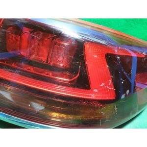 Luz Trasera Derecha Usada Cadenza, Certificada por OE, Ajuste Universal Facelift 92402F6500 - Product Image 3