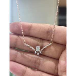 Elegante Collar con Colgante de Barra en Forma de V con Diamante Radiante de 0.70 Ct Cultivado en Laboratorio, Certificado por IGI, Oro de 14K, Lujoso y Moderno para Mujer, Regalo - Product Image 2