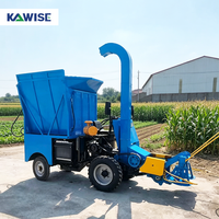 Moissonneuse agricole pour ensilage de maïs, herbe, sorgho et traitement des cultures fourragères sur les champs agricoles