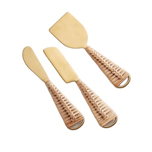 Ensemble de couteaux à fromage de luxe, compatibles lave-vaisselle, avec manches en rotin, écologiques, adaptés aux aliments, gravure de logo personnalisée - Product Image 1