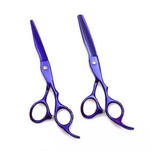 Ciseaux de barbier de qualité supérieure pour droitiers, en acier inoxydable, légers, pour la coupe de cheveux, avec manche moyen, logo personnalisé - Product Image 4