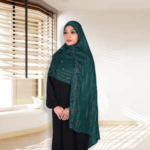 Khimar de Georgette Estilo Chiffon con Ribete de Satén y Cristales, Velo Islámico Elegante y Modesto, Chal de Oración Premium para Mujer - Product Image 2