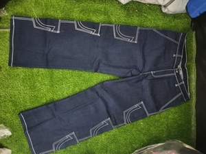 Jeans 100% coton personnalisés de haute qualité avec un design unique et un logo personnalisé - Product Image 5