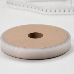 [YOU-ONE Systèmes de fixation] Bande plastique extrudée PE à 90 degrés, largeur personnalisée, pour vis collées - Product Image 2
