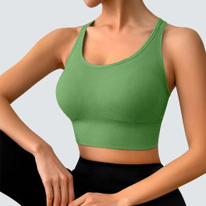 Ensemble de sport confortable pour femme grande taille : soutien-gorge de yoga et legging avec maintien moyen pour usage quotidien et actif - Product Image 4