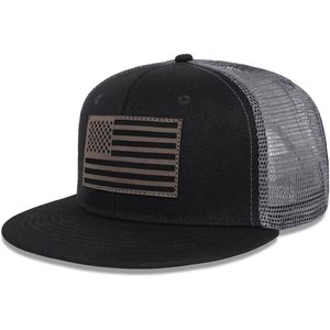 Casquette trucker unisexe 6 panneaux, dos en maille noire avec applique drapeau américain, ajustement réglable, style décontracté, adulte, printemps-été - Product Image 1