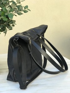 Sac fourre-tout vintage en cuir véritable pour femme, grande capacité, sac à bandoulière décontracté, idéal pour les voyages et le shopping, qualité supérieure, ouvert - Product Image 3