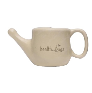 HealthAndYoga Flojar Pot à Neti en Céramique Jala 250 ml, Conception Améliorée avec Bouchon Nasal pour un Rinçage Nasal Facile, Couleur Beige - Product Image 1