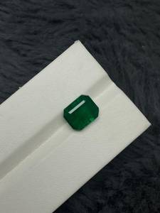 พลอยมรกตธรรมชาติทรงเหลี่ยมสีเขียวสำหรับทำเครื่องประดับ - Product Image 4