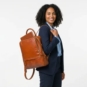 Mochila Cuadrada Mini de Cuero Genuino para Mujer, Impermeable, Capacidad de 14.9L, Correa con Cojín de Aire, Multiusos, para Viajes Diarios y Actividades al Aire Libre - Product Image 1