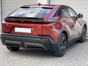 Toyota C-HR 165 kW Teamplayer, SUV Eléctrico Híbrido Crossover, Volante a la Derecha, Auto Familiar, Eficiente en Consumo de Combustible, Vehículo de Nueva Energía - Product Image 6