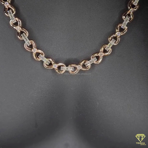 สร้อยคอแบบ Infinity Link ดีไซน์พิเศษ ประดับเพชร Moissanite คุณภาพ VVS ทรงกลมและทรงบาแกตต์ พร้อมตัวเรือนเงินแท้ 925 ผ่านการทดสอบเพชร - Product Image 3