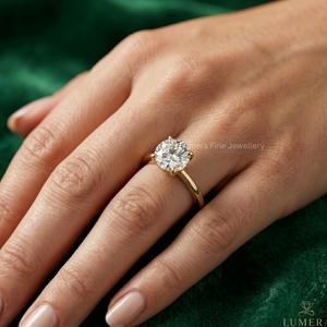 Anillo de Compromiso Solitario con Diamante de Corte Brillante Redondo en Oro Amarillo para Mujer, Joyería Fina Clásica Lumera - Product Image 5