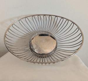 Corbeille à fruits moderne en métal noir pour comptoir de cuisine, rangement de fruits, bol à fruits décoratif en fil métallique pour table à manger - Product Image 1